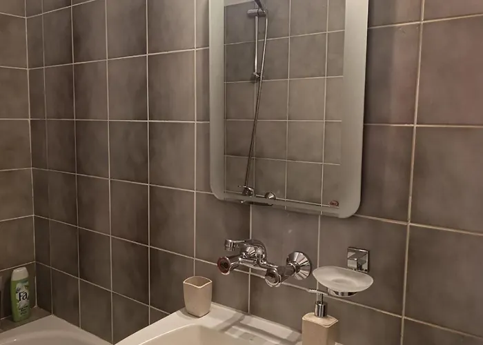 アパート Vinchenco And G